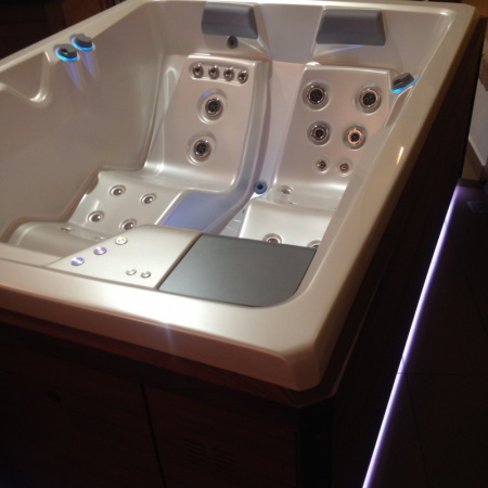 Гидромассажный спа-бассейн USSPA Lyra_iN